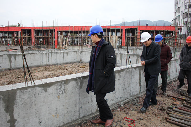 提前应对雨雪天，排查隐患保安全
