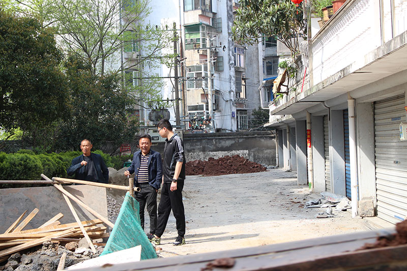 老旧小区改造施工现场