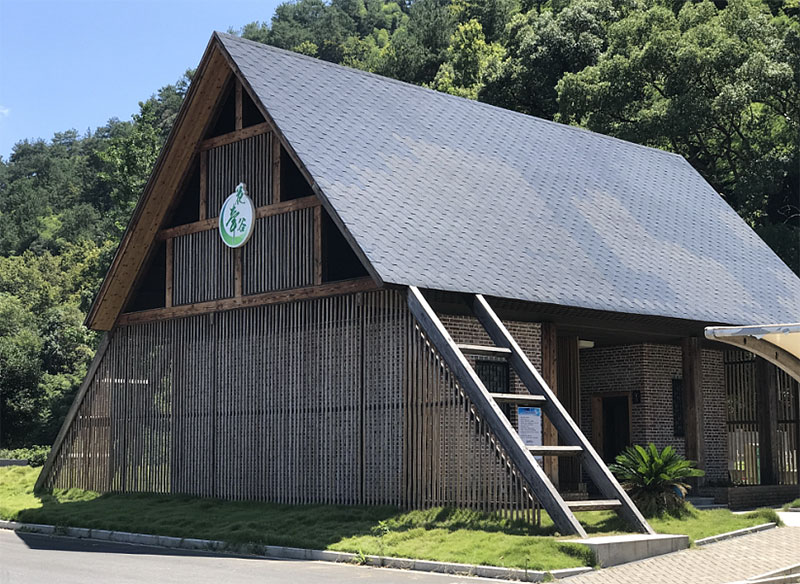 区城建投公司参观开化“厕所文化”助力文明城市创建