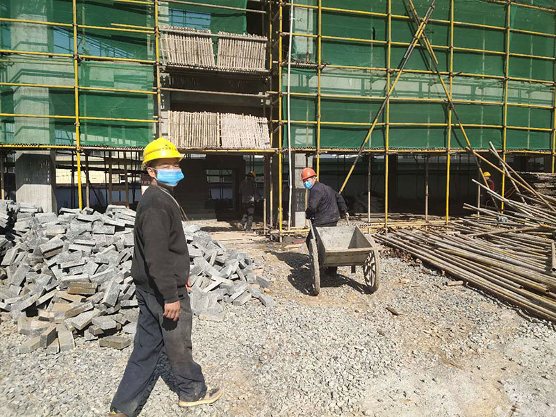 屯溪城建投公司力促项目有序复工、支持企业有序复产