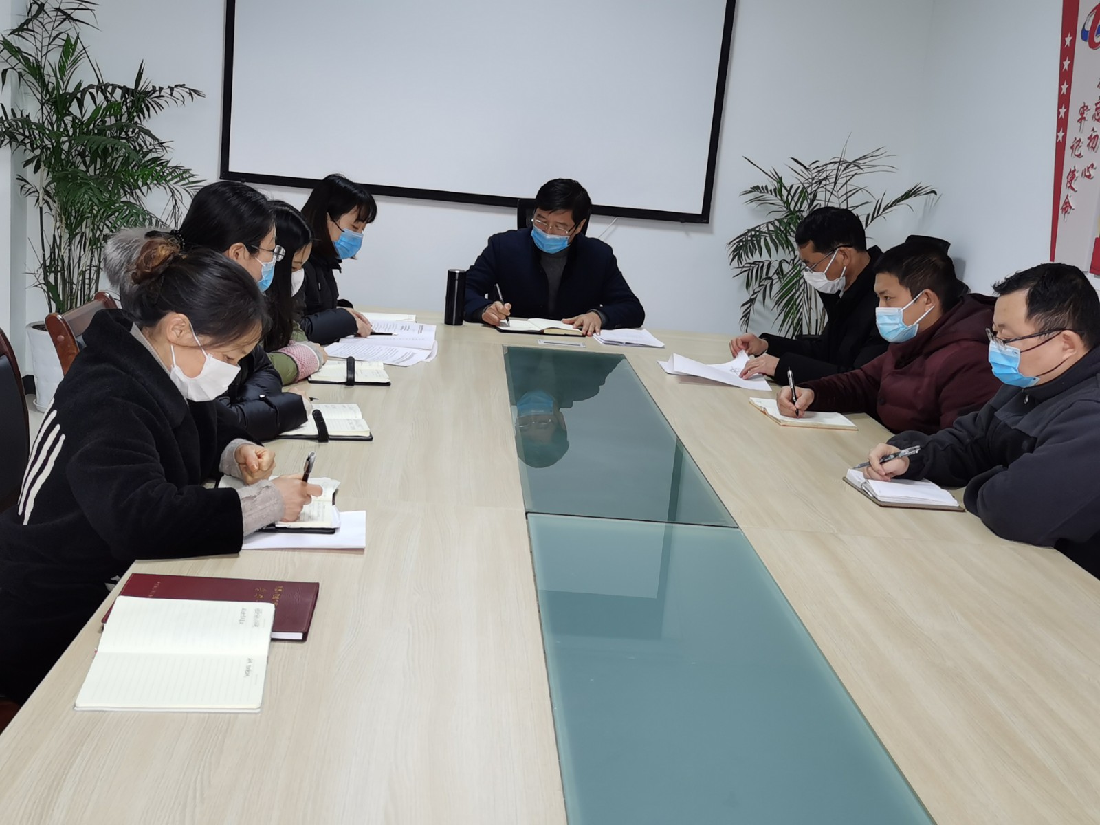 屯溪城建投公司召开专题会议部署当前重点工作