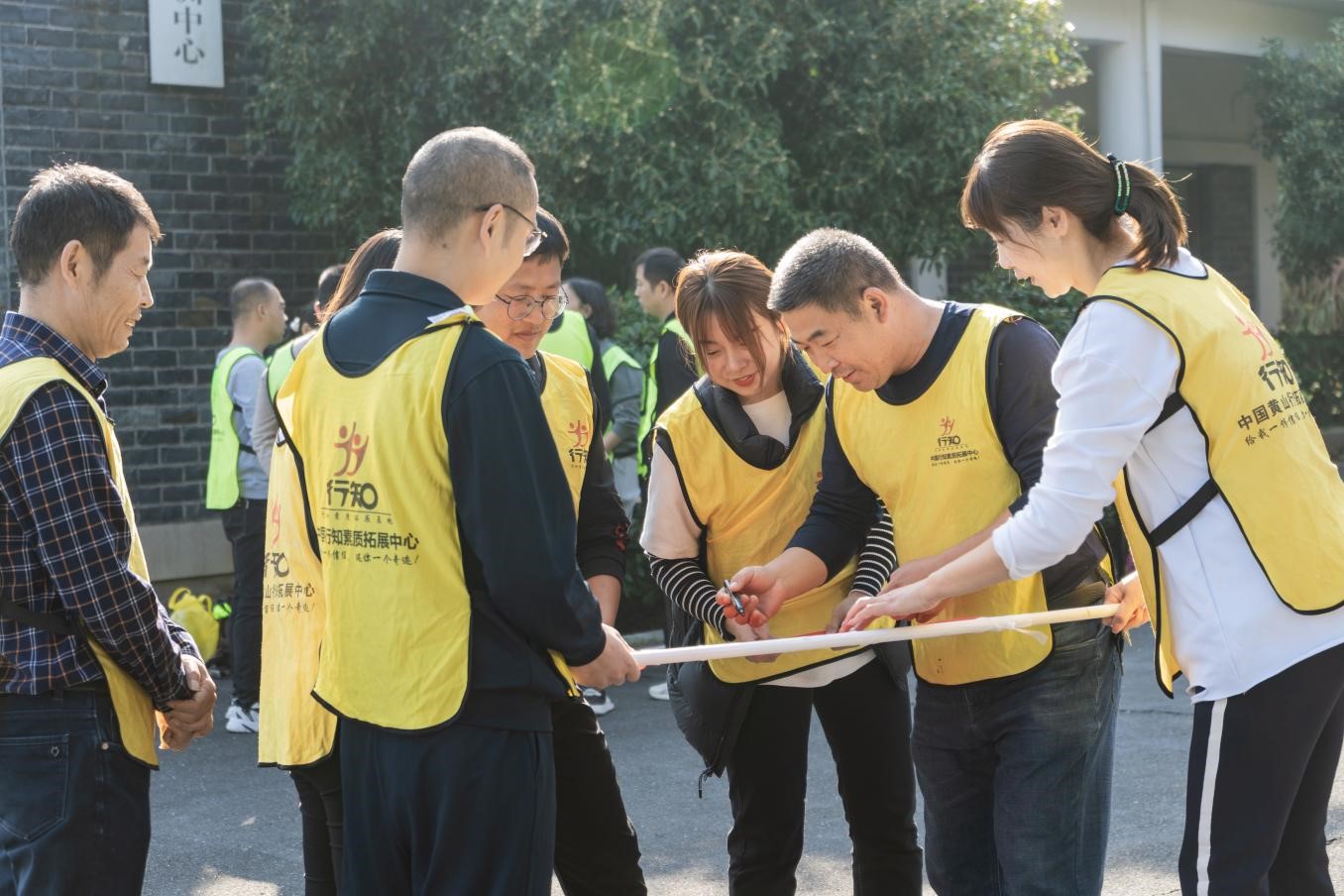 凝心聚力促发展 奋力拼搏创佳绩