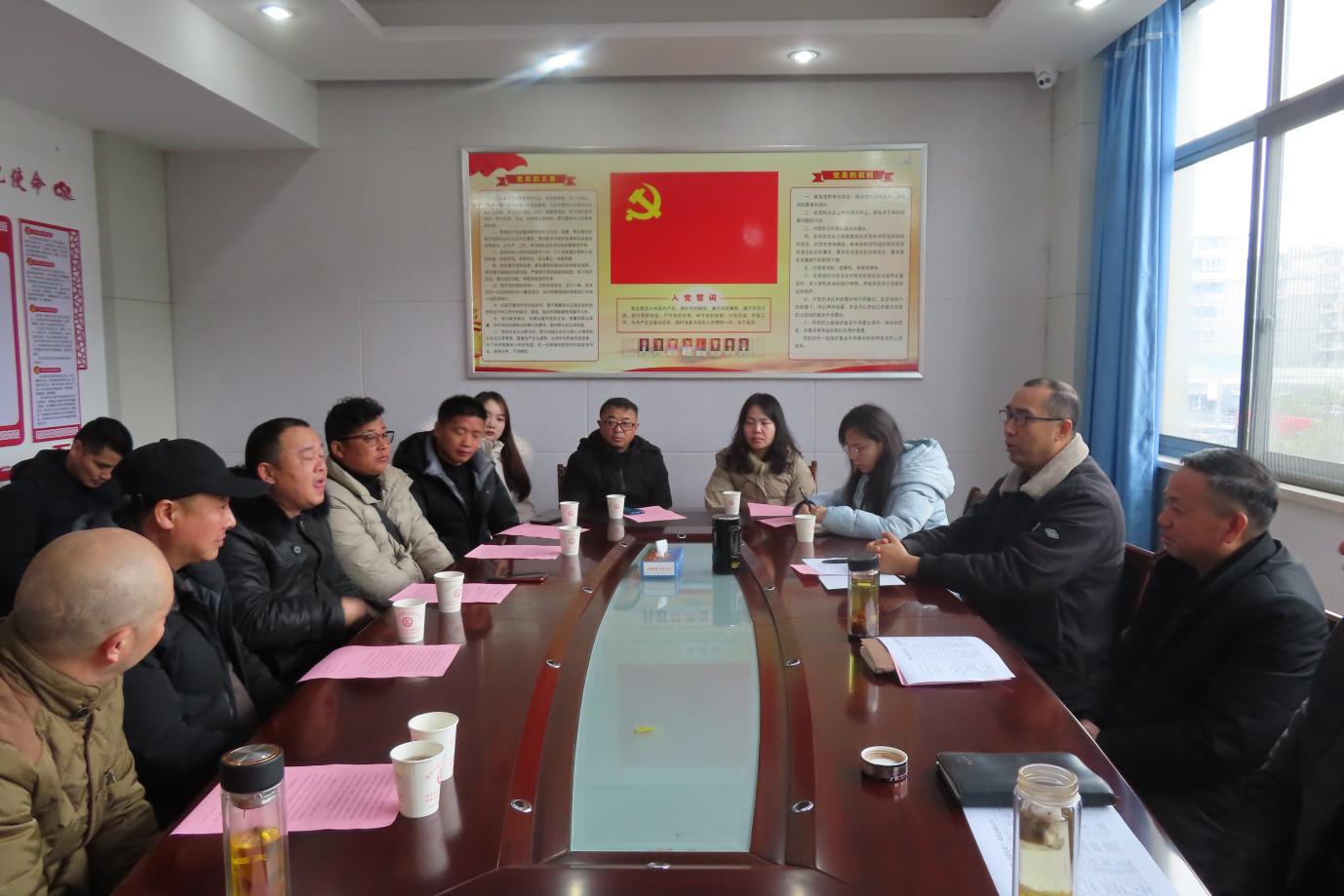 “爱心送进光荣门—情系边海防官兵”新春佳节送温暖