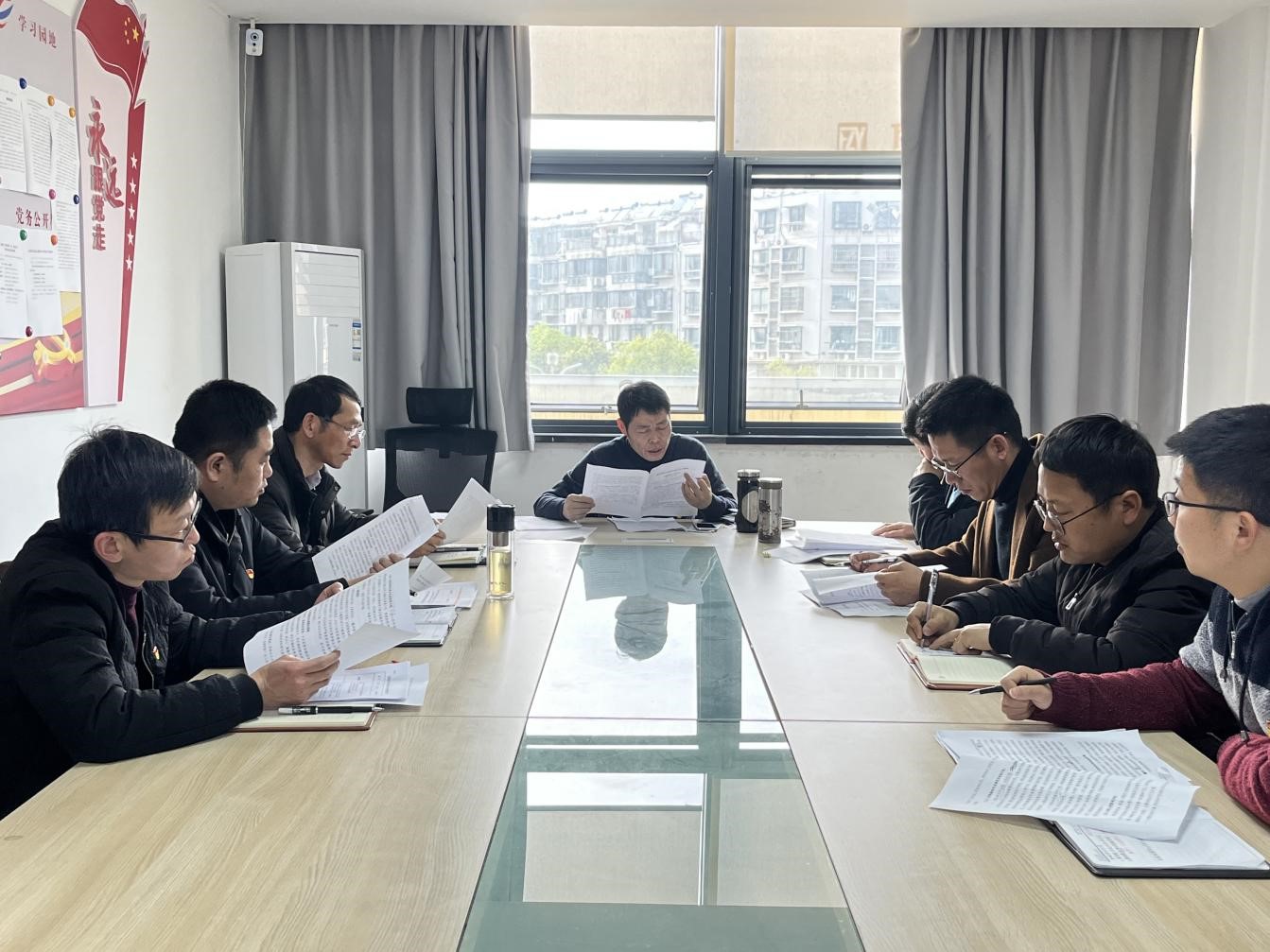 城建投公司党支部召开2021年度组织生活会暨民主评议党员会议