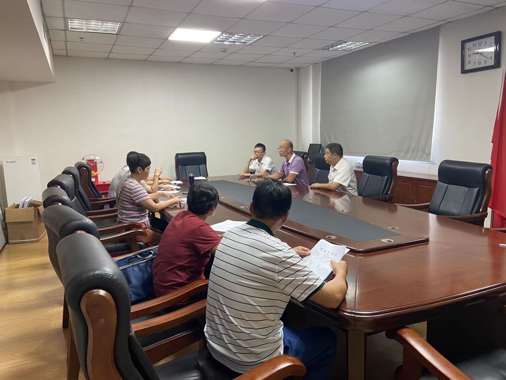 履职尽责做好服务