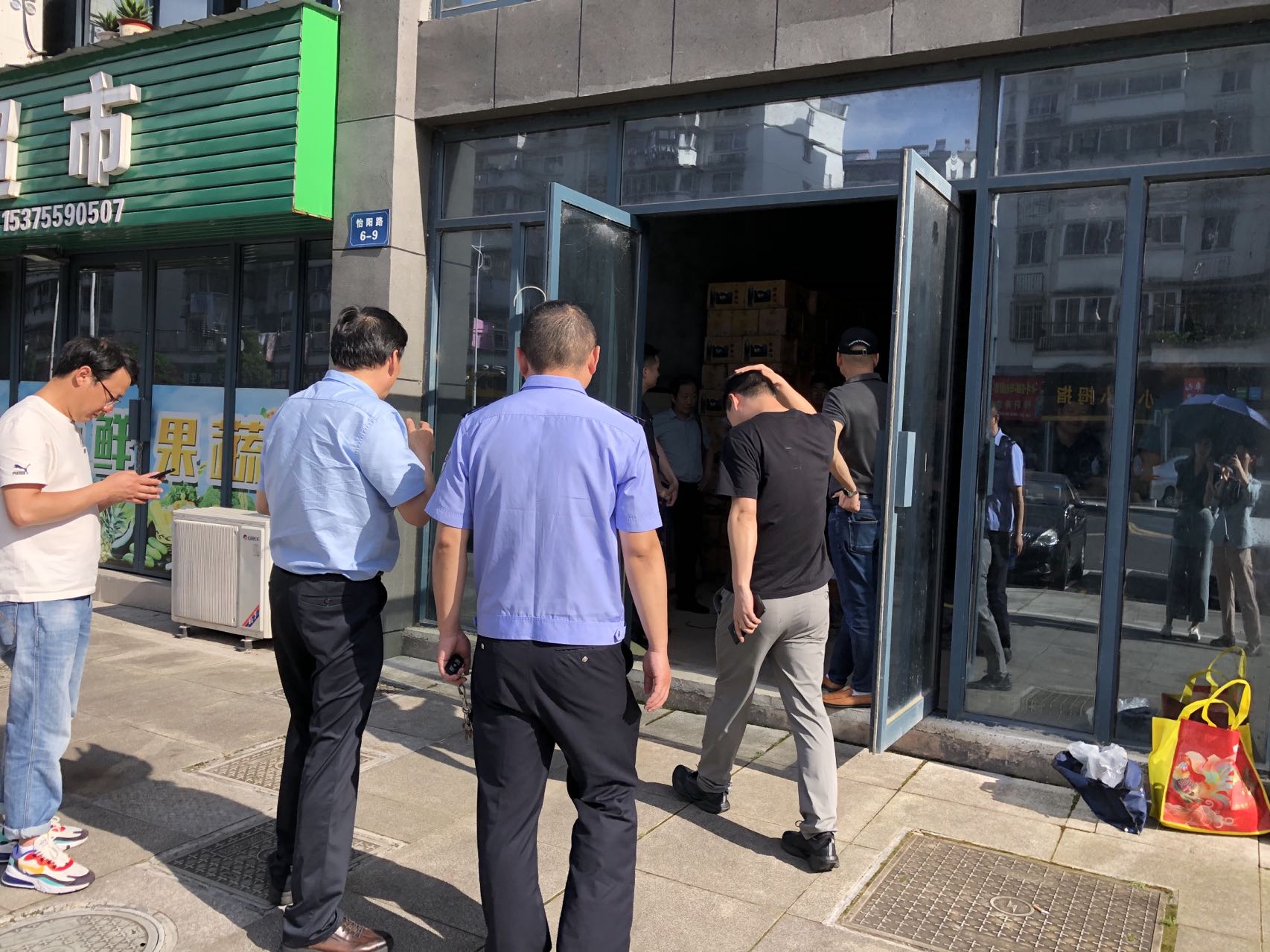 彰显国企担当--助力社区提供老年食堂场地