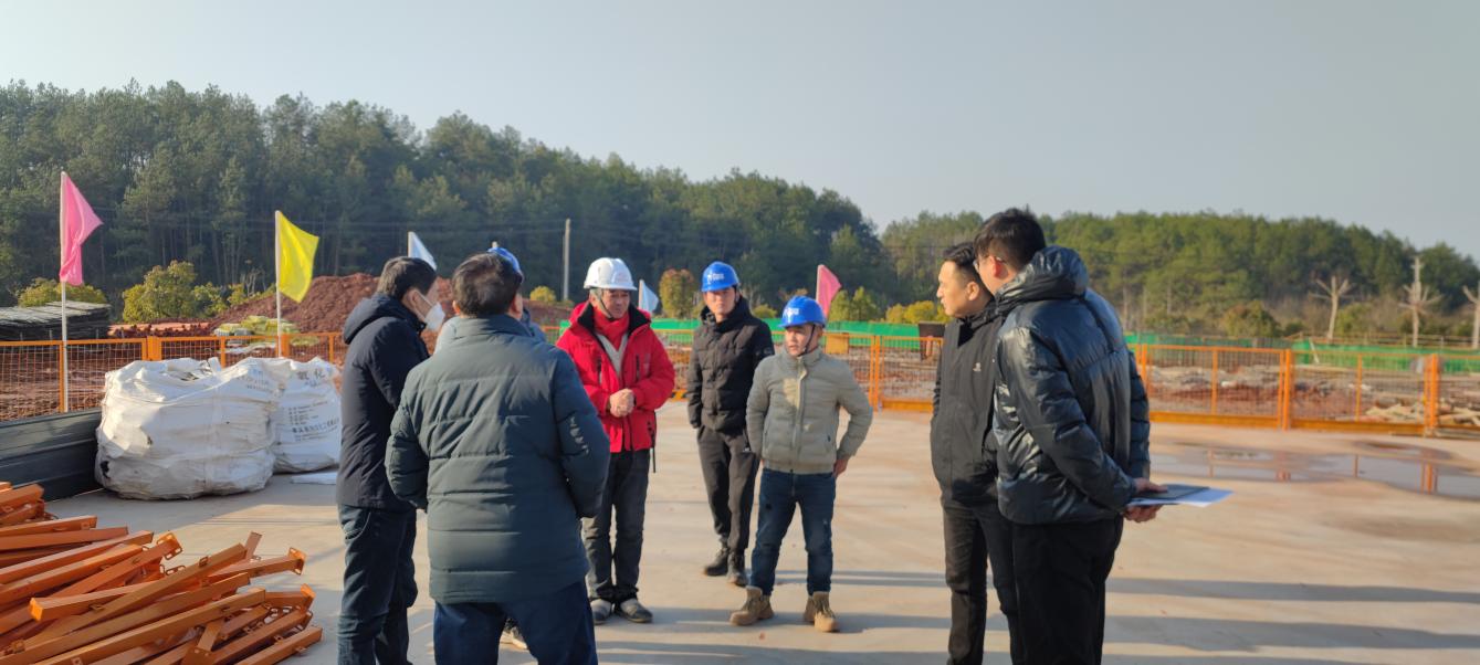 区国投集团总经理率队赴在建工地开展安全生产检查