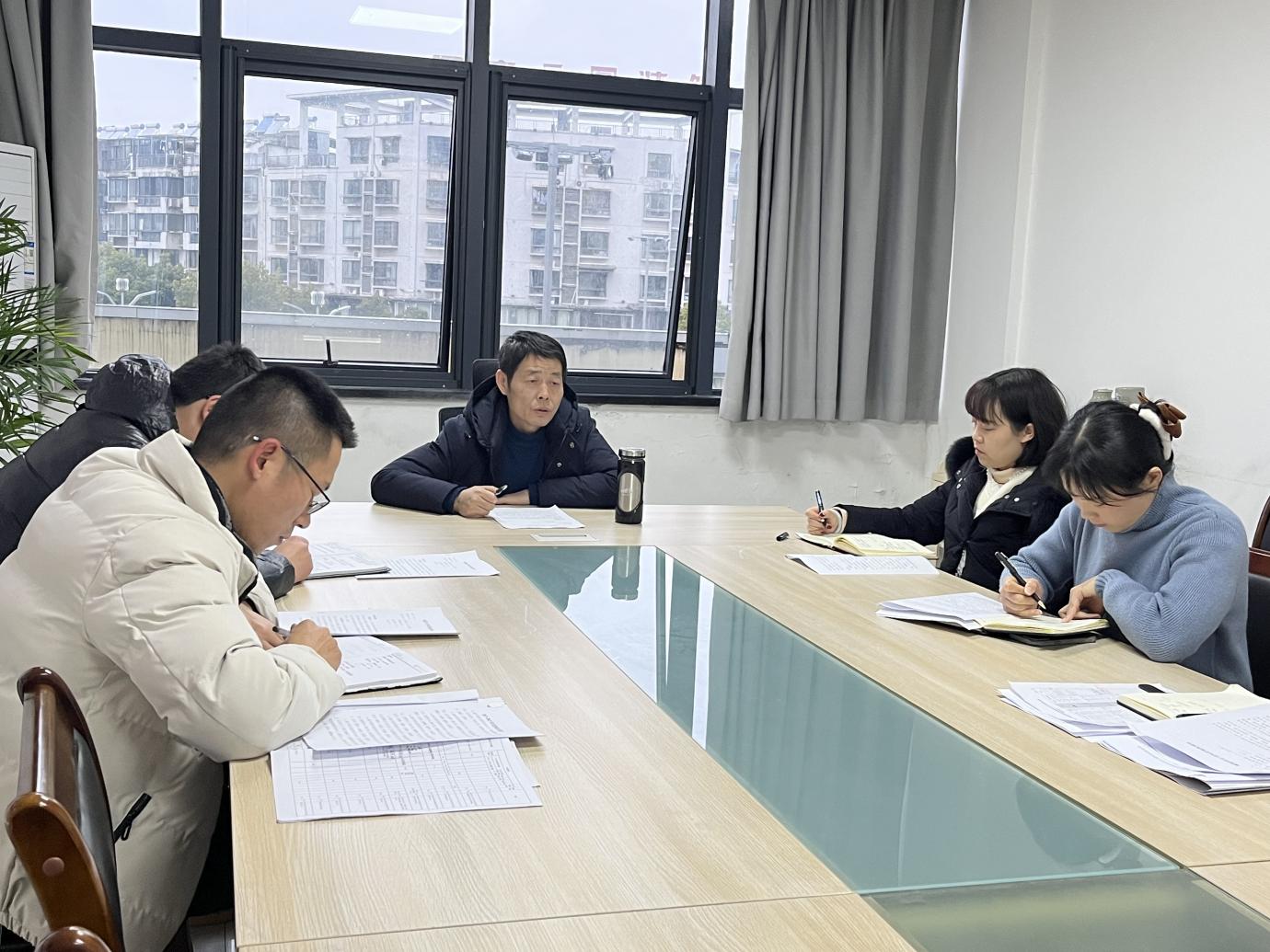 瞄准方向 务虚谋实——屯溪城建投公司召开2023年工作务虚会