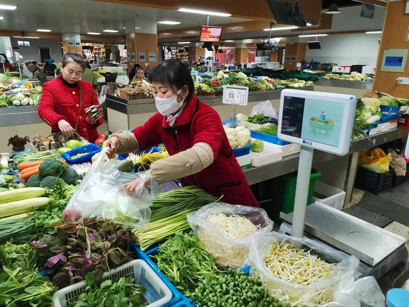 农贸市场达限纳统实现“零”突破