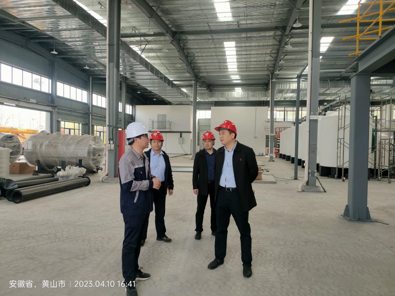 区国投集团总经理邵楠一行到九龙科创园调研并组织开展安全生产督导检查