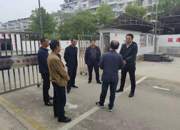 区国投集团总经理邵楠一行至液化气公司开展节前安全生产检查