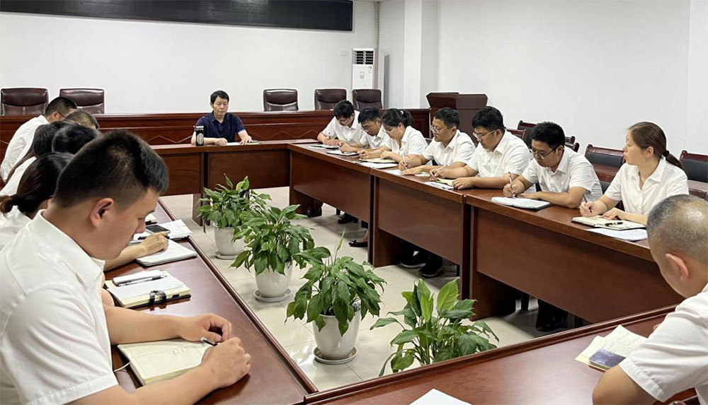 城建投公司召开全体员工大会暨安全生产、保密工作会议 