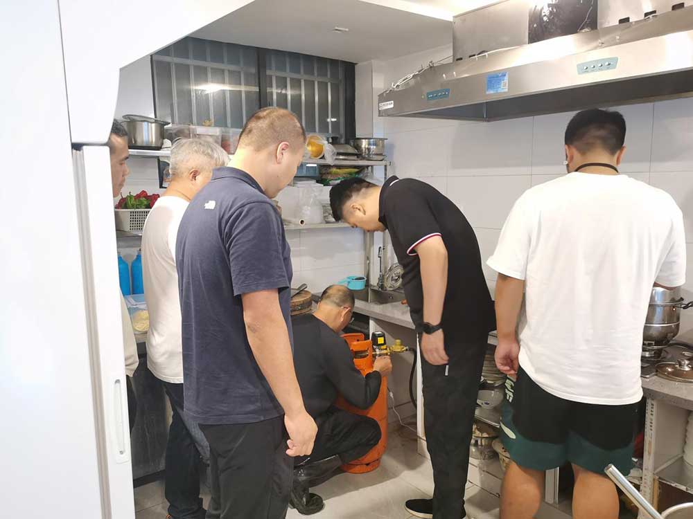 屯溪区国投集团开展液化气安全专项整治行动