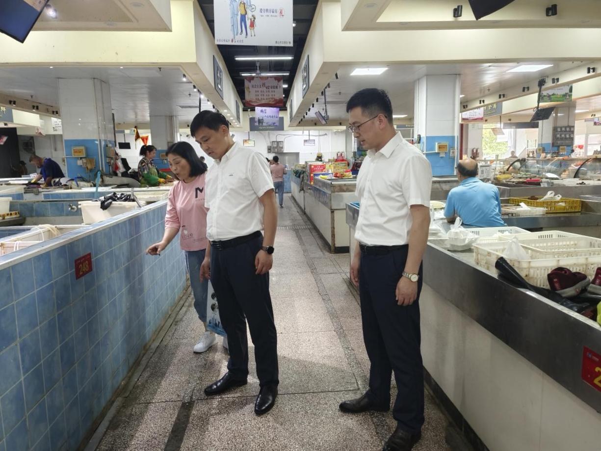 管好“菜篮子”，守护“大民生”国资运营公司开展菜市场大巡查
