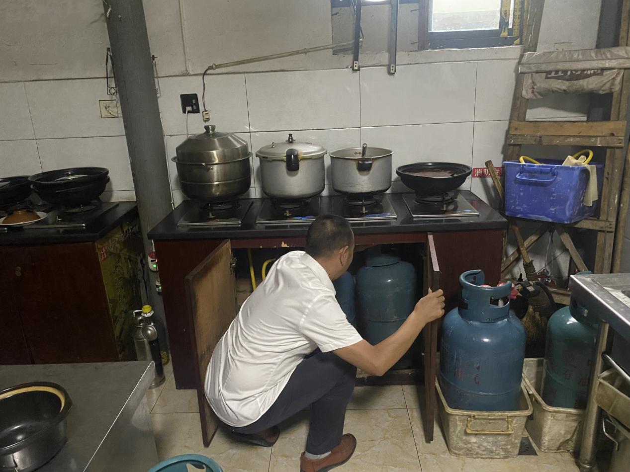 开展节前安全检查 筑牢安全生产防线