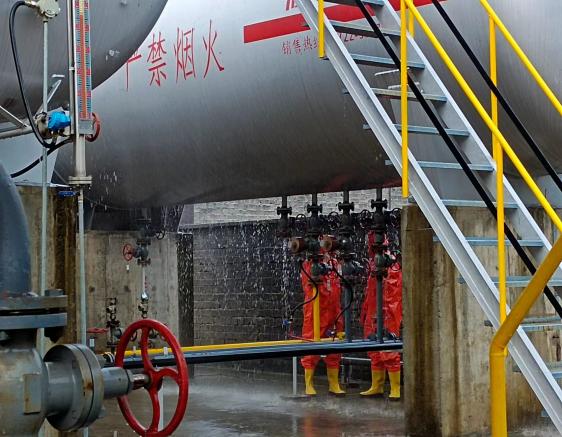消防应急常演练  筑牢安全“防火墙”  石油液化气公司开展应急演练