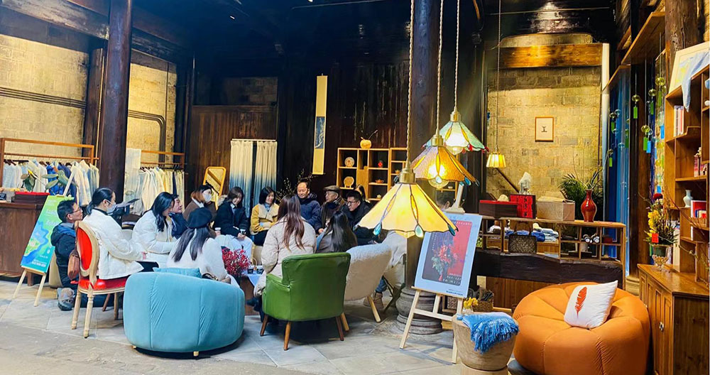 村民共绘新愿景，篁南公司助振兴