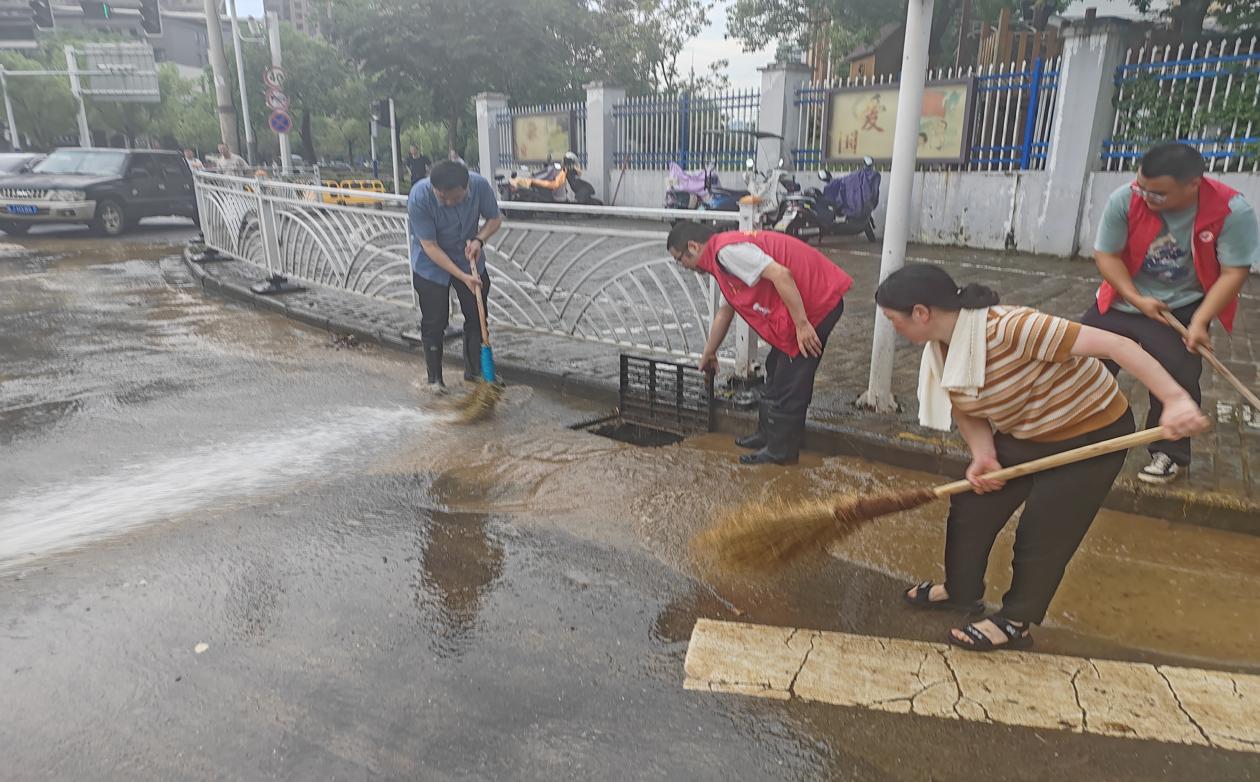 打好防汛“组合拳”  守牢防汛安全线