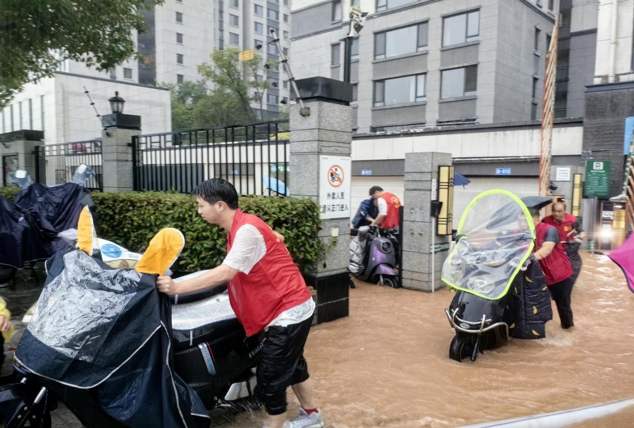 打好防汛“组合拳”  守牢防汛安全线