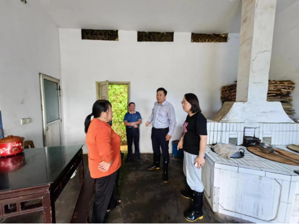 集团领导深入一线 严格督查防汛工作