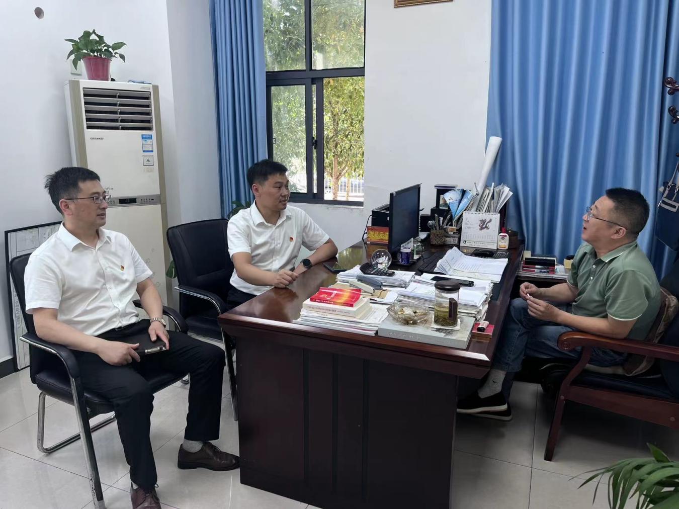 人才为本，安居为先