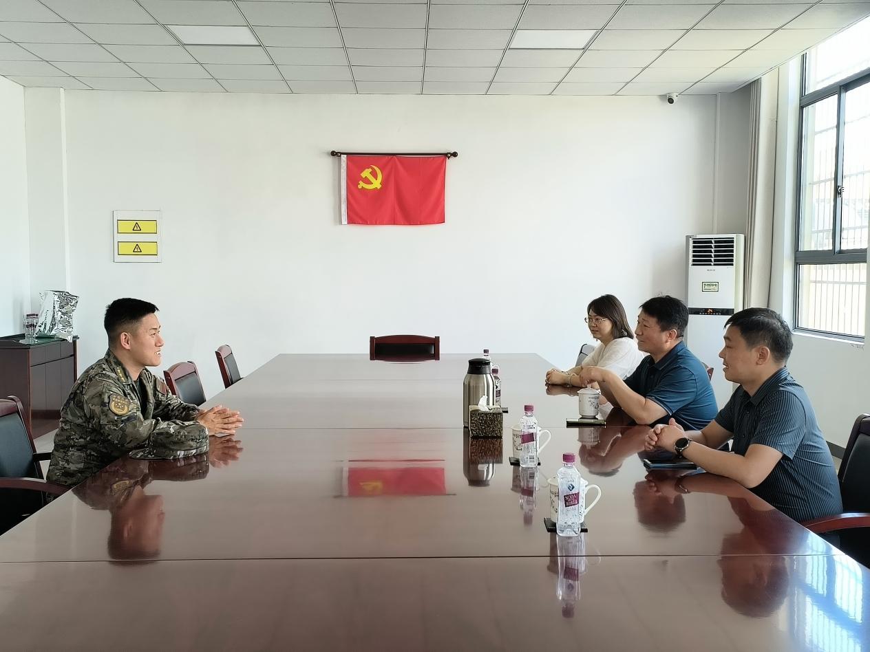 屯溪区国投集团开展“八一”慰问活动