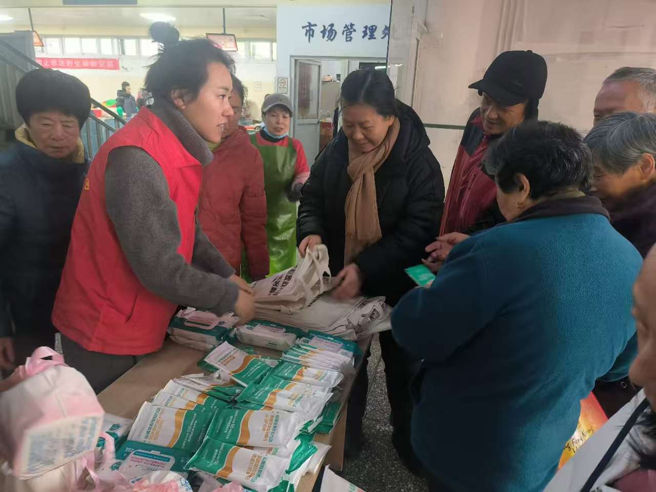 国资运营公司开展屯溪区2024年“50项民生实事”宣传