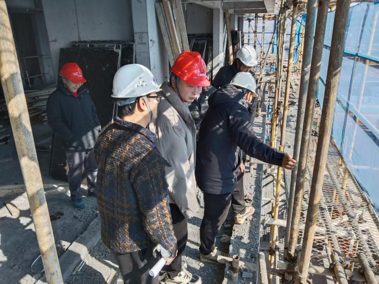 筑牢安全防护线 共度平安祥和年