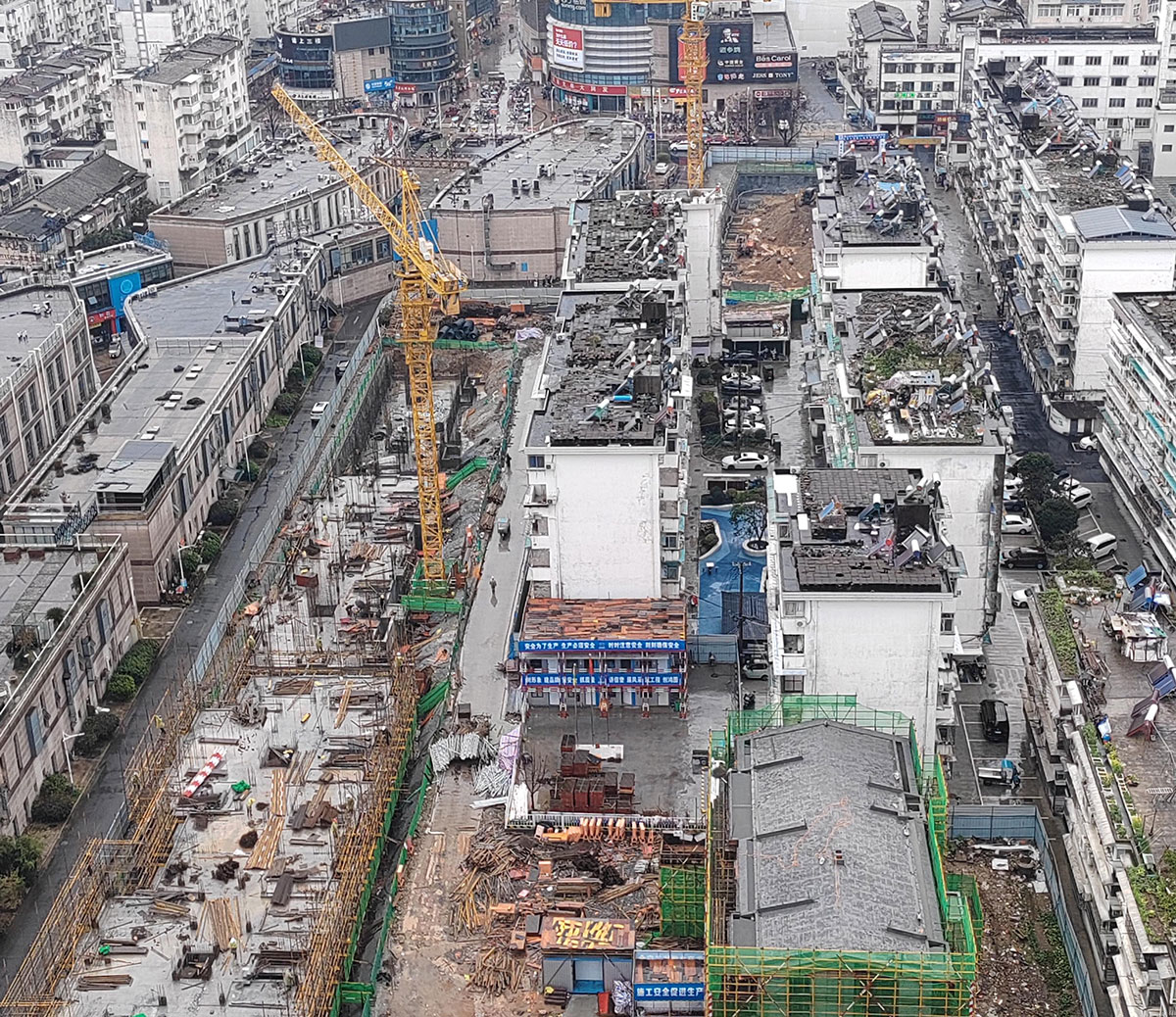 新跃小区危旧房改造项目——克服不利天气，高效有序推进