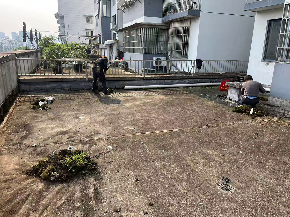 修缮房屋解民忧 贴心服务暖人心