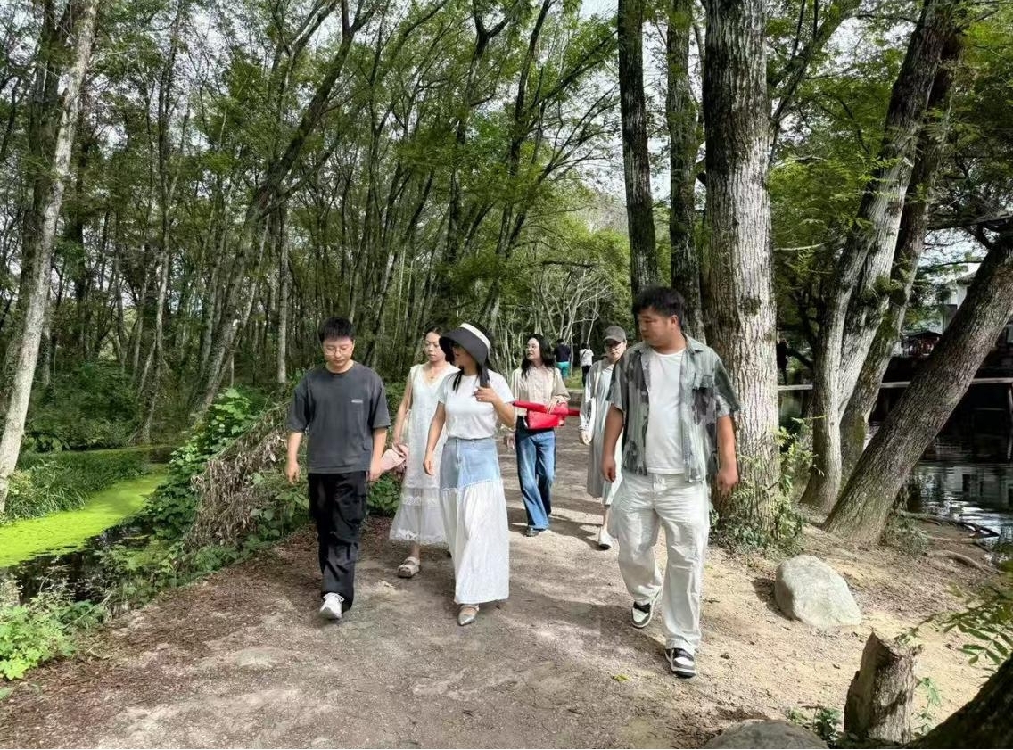 实地研学促提升 谋划发展启新程—昱城文旅公司党支部开展“循‘双村’赋能迹，谋文旅发展篇”主题党日活动