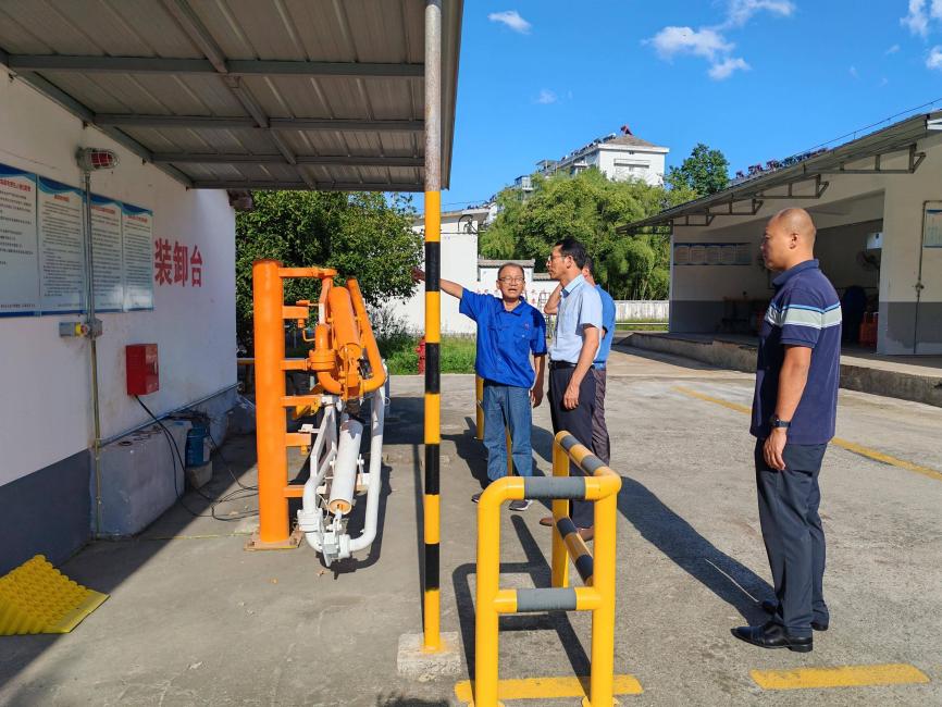 筑牢安全防线    护航国庆佳节  区国投集团昱燃液化气公司全面开展“国庆、中秋”节前安全检查