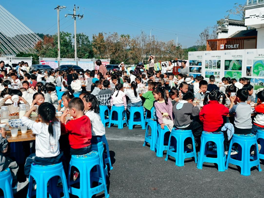 以“童”为桥促振兴     农耕体验乐翻天