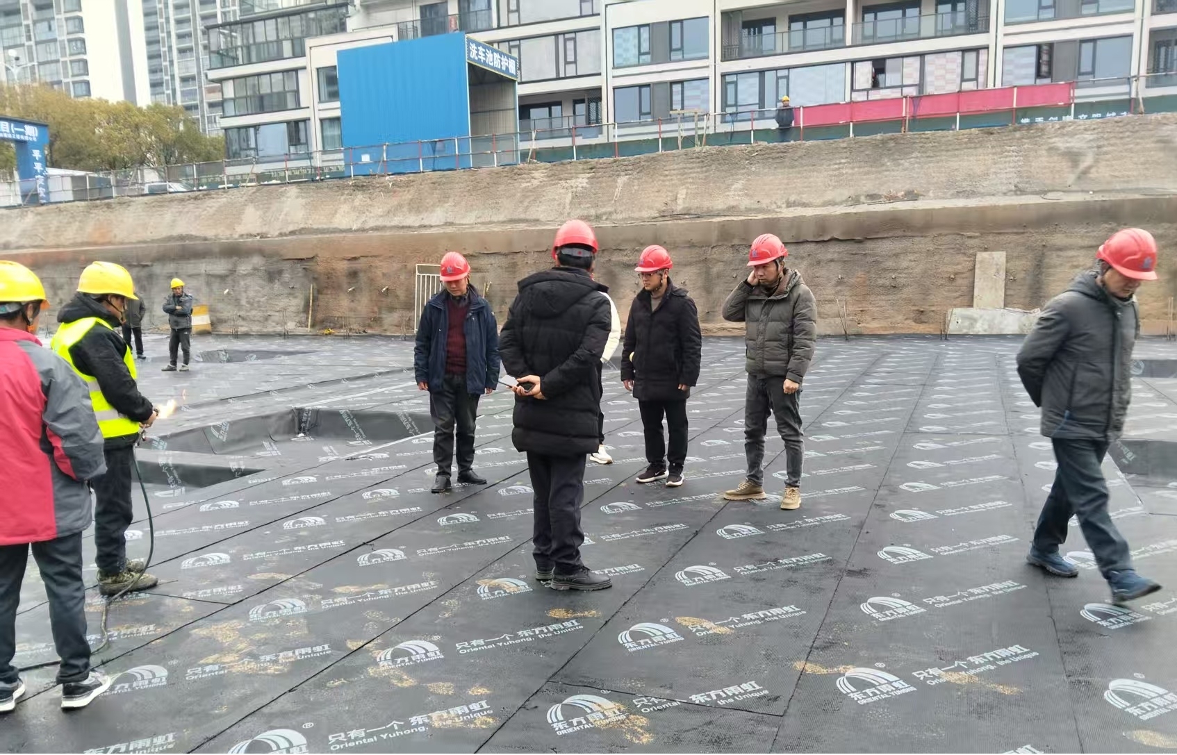 守安全底线 护工薪发放 屯溪城建投公司全力护航新春佳节