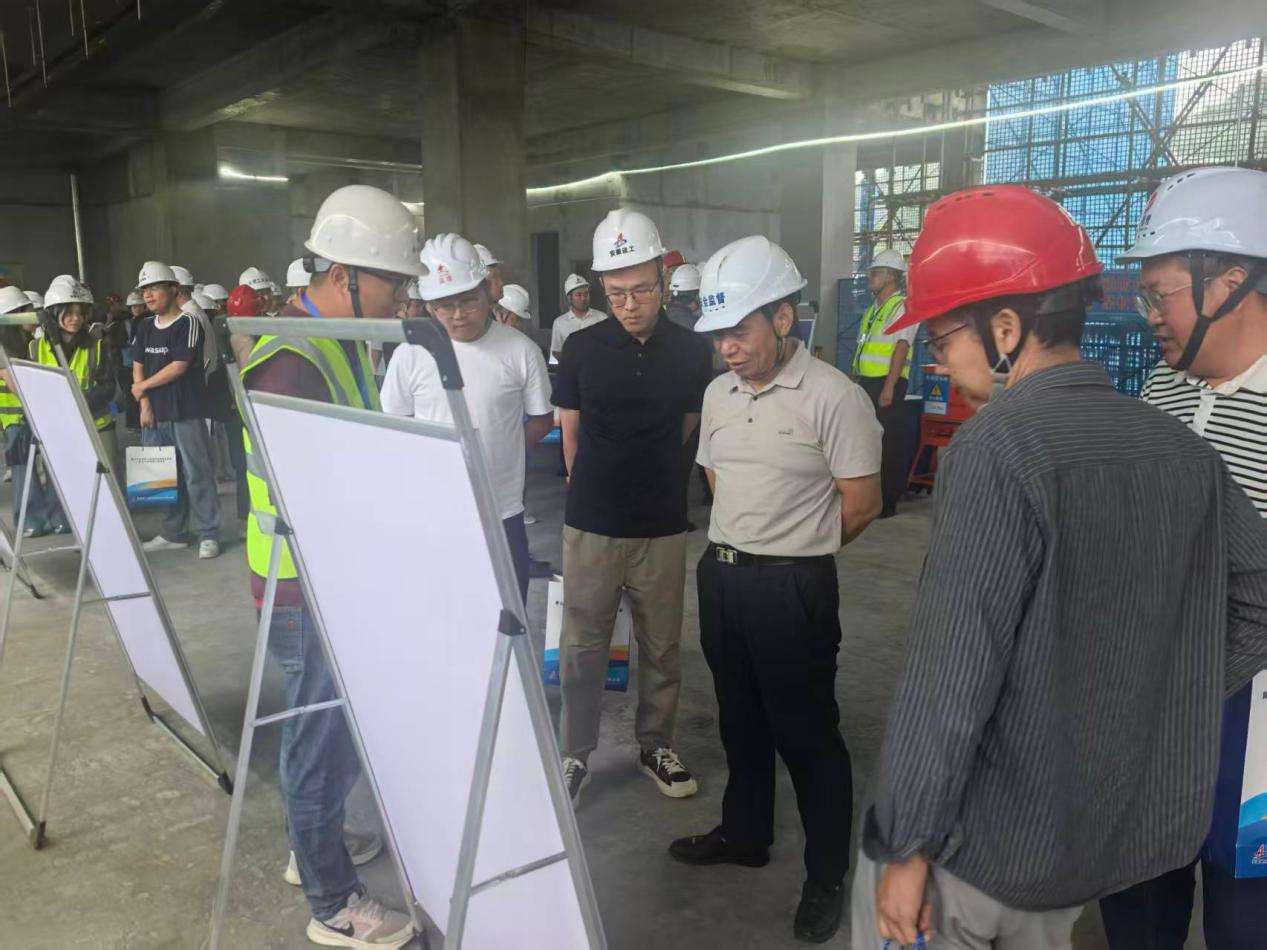 城建投公司扎实开展安全生产月系列活动  筑牢在建工程安全防护屏障
